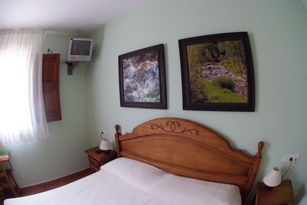 Hotel Casa Duaner Guardiola de Berga Zimmer foto