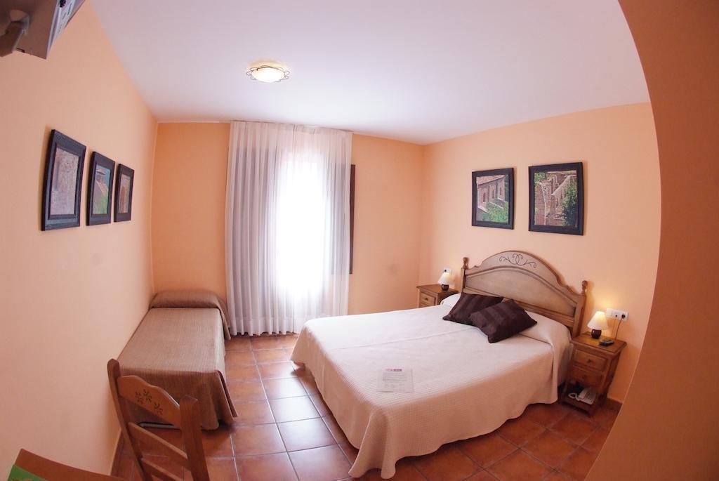 Hotel Casa Duaner Guardiola de Berga Zimmer foto