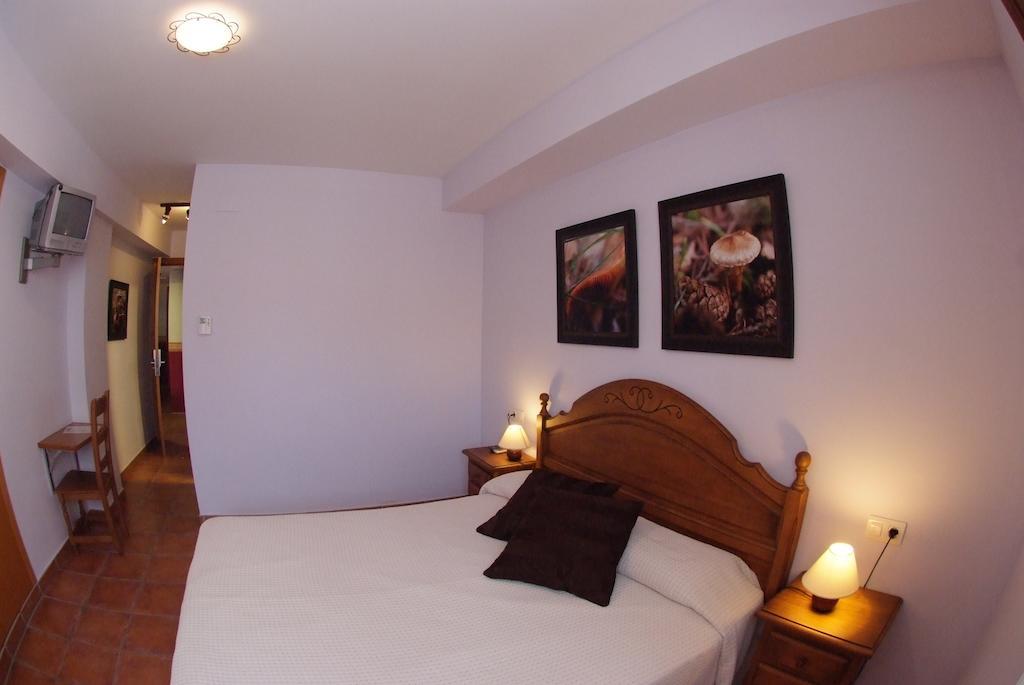 Hotel Casa Duaner Guardiola de Berga Zimmer foto
